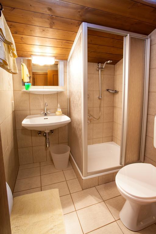Gaestehaus Sunkler Голлинг-на-Хальцахе Номер фото