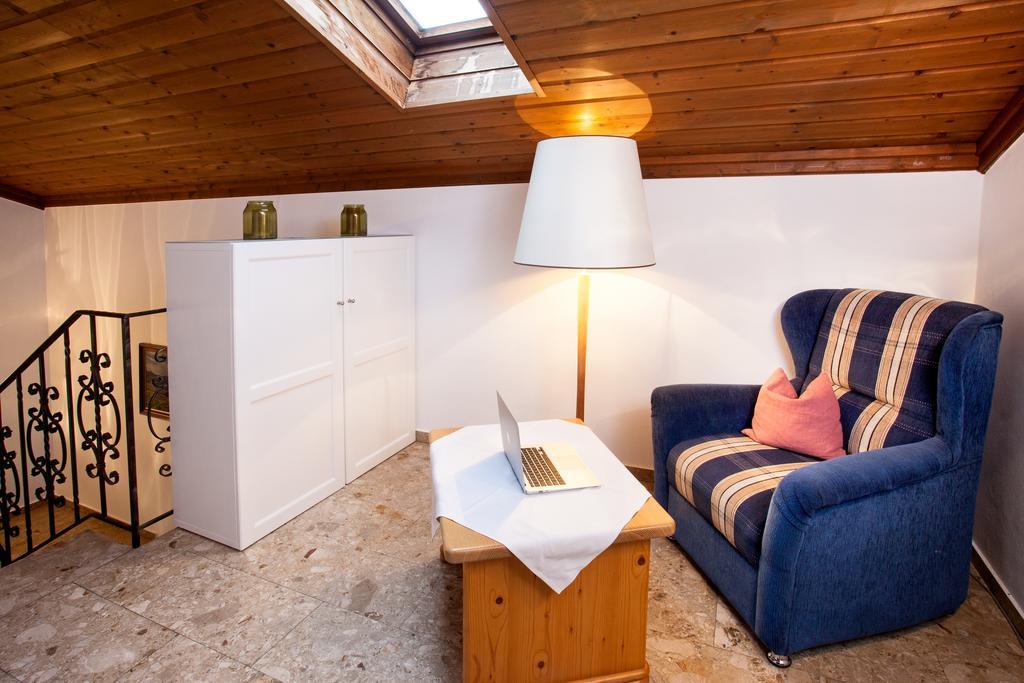 Gaestehaus Sunkler Голлинг-на-Хальцахе Экстерьер фото