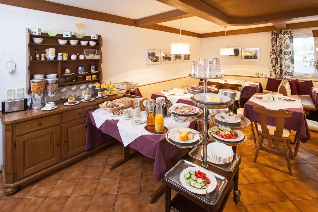 Gaestehaus Sunkler Голлинг-на-Хальцахе Экстерьер фото