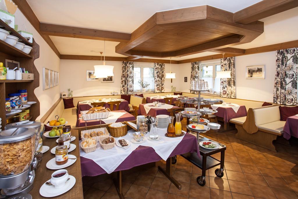 Gaestehaus Sunkler Голлинг-на-Хальцахе Экстерьер фото